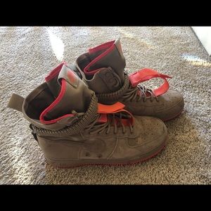 Air Force 1  Special Field  “Salmon”